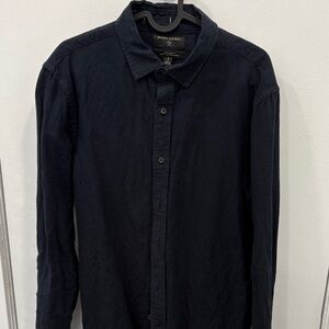 Banana Republic Men's Navy Long-Sleeve Button-Down Shirt